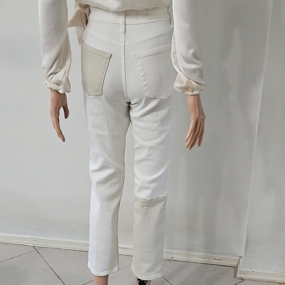 NWT Ultra High Rise Hollister Cream and White Ankle Jeans - Picture 7 of 10